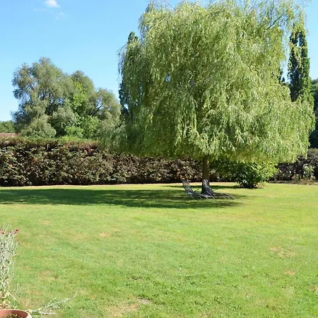 L'escale Des 2 Eaux Bed & Breakfast 3*